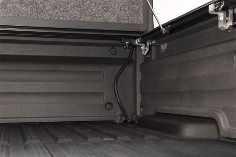 UNDERCOVER ULTRAFLEX - HARD TRI FOLD