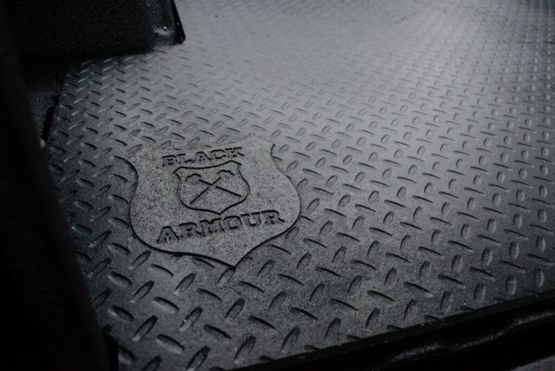 NORTHWEST RUBBER BLACK ARMOUR BED MAT