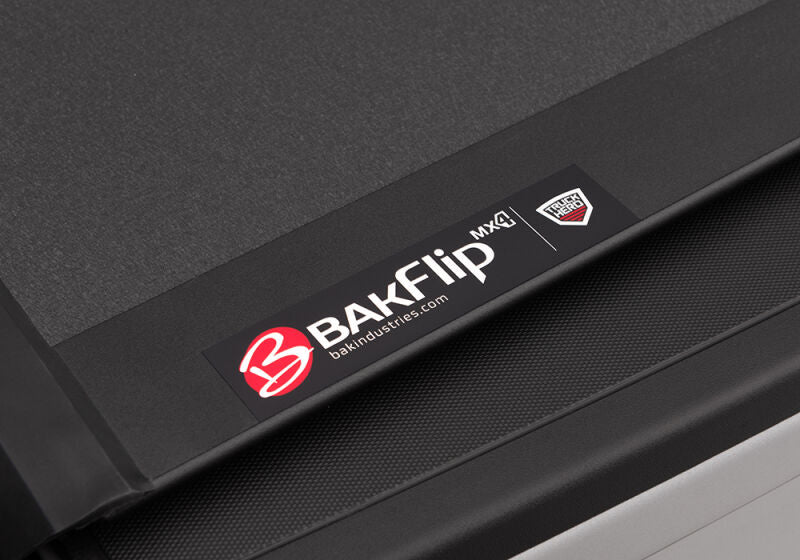 BAKFLIP MX4 - HARD TRI FOLD